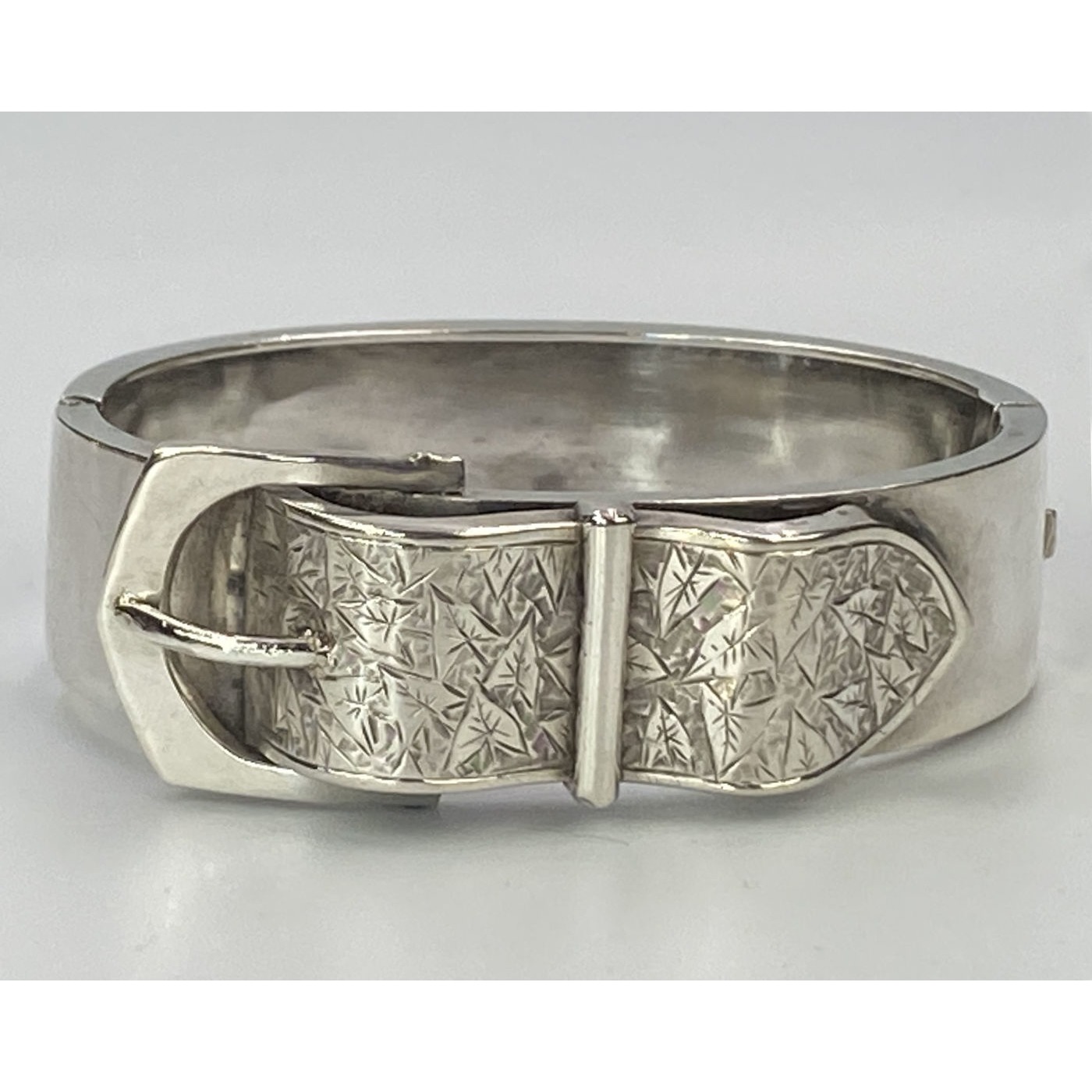 Unusual Curved Belt Buckle Silver English Bangle